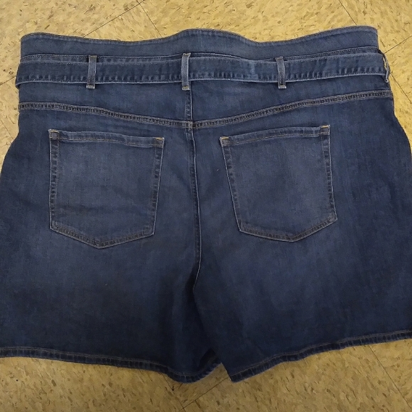 NWOT! Lane Bryant Jean Shorts Size 24 - Picture 7 of 15